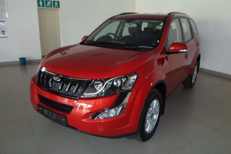 Mahindra xuv500 images in red colour dress Mahindra xuv500 images in red colour dress